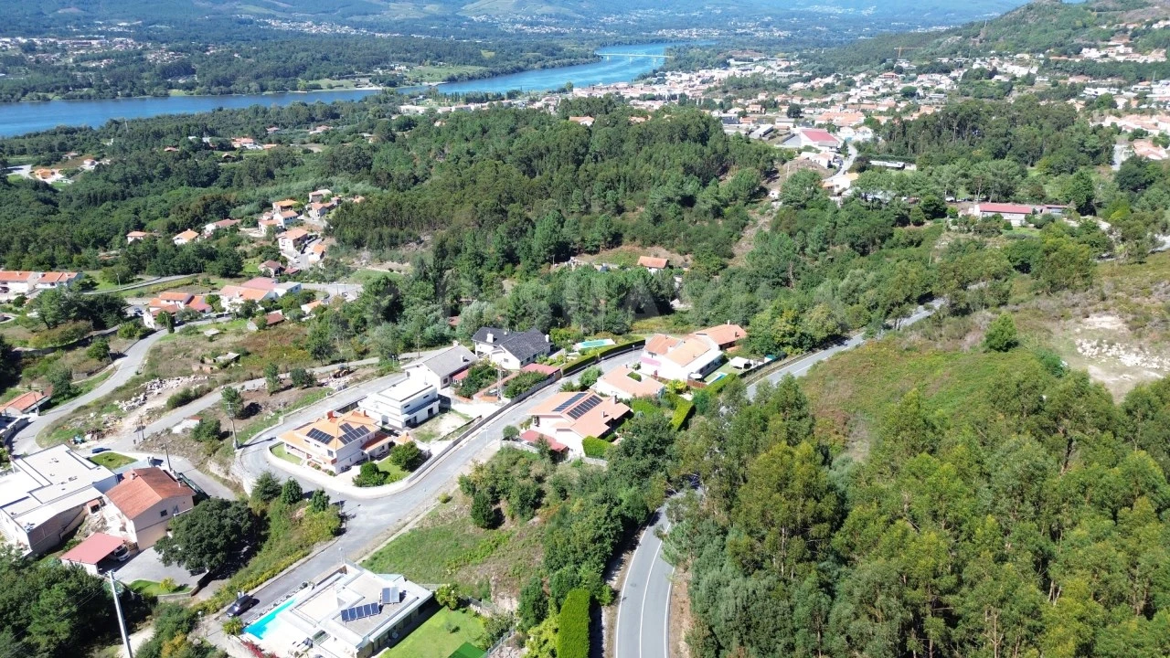 Terreno para Venda em Loivo Foto 4