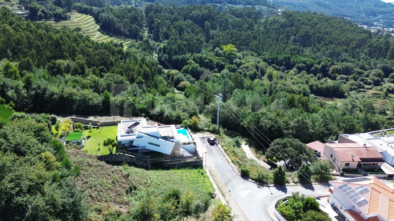 Terreno para Venda em Loivo Foto 11