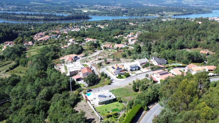Terreno para Venda em Loivo Foto 6