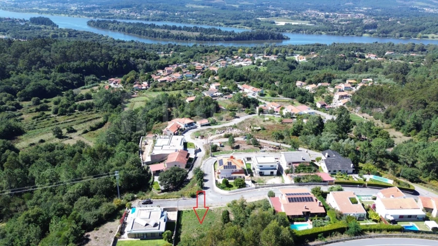 Terreno para Venda em Loivo