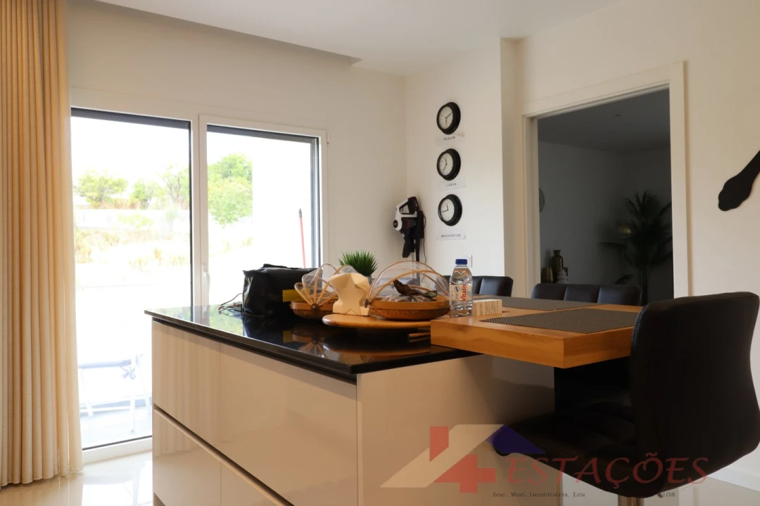 Moradia T4 para Venda em Pombal Foto 14