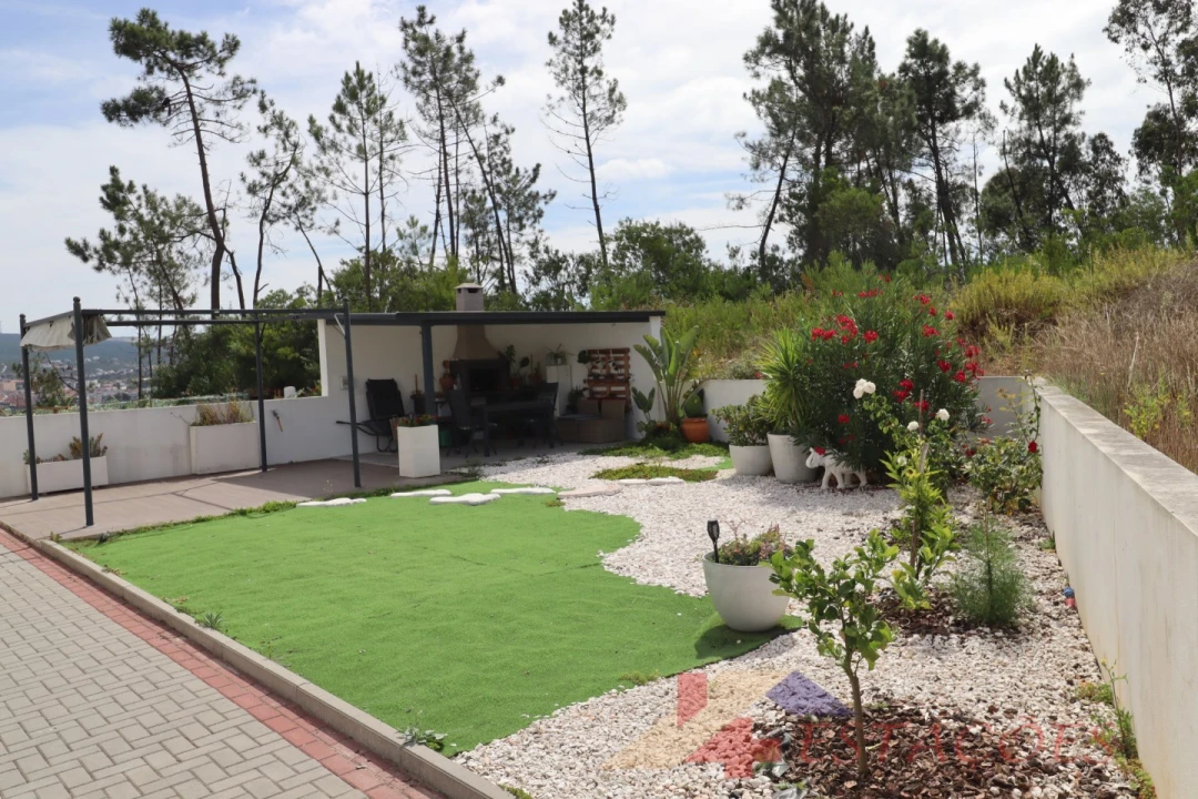 Moradia T4 para Venda em Pombal Foto 51