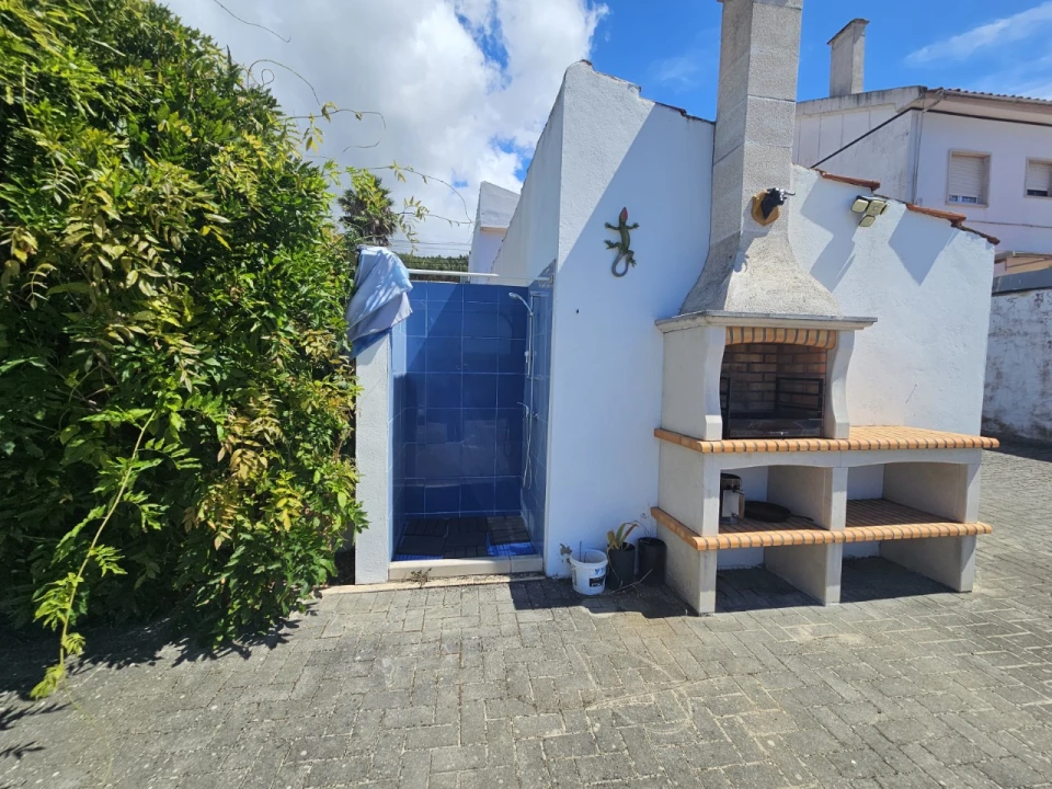 Moradia T2 para Venda em Coz, Alpedriz e Montes Foto 4