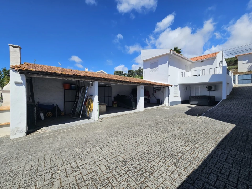 Moradia T2 para Venda em Coz, Alpedriz e Montes Foto 16