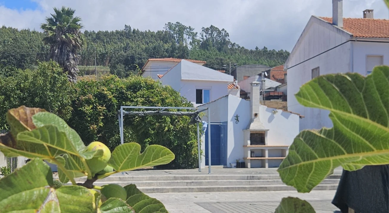 Moradia T2 para Venda em Coz, Alpedriz e Montes Foto 17