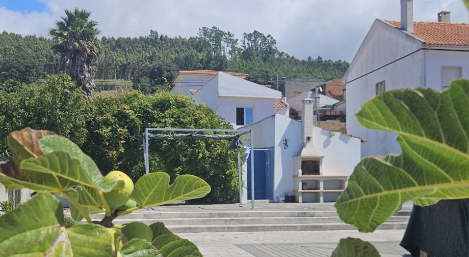 Moradia T2 para Venda em Coz, Alpedriz e Montes Foto 17