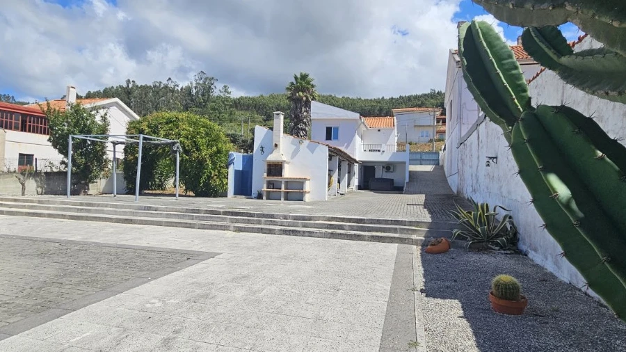Moradia T2 para Venda em Coz, Alpedriz e Montes
