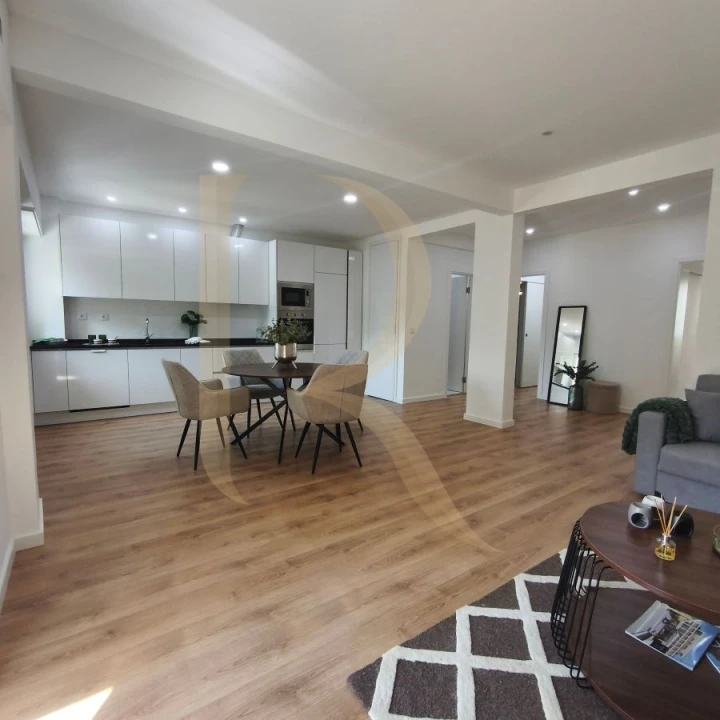 Apartamento T3 para Venda em Benfica Foto 7