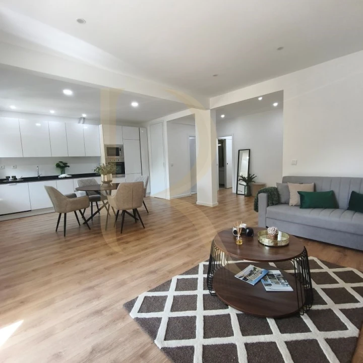 Apartamento T3 para Venda em Benfica Foto 8
