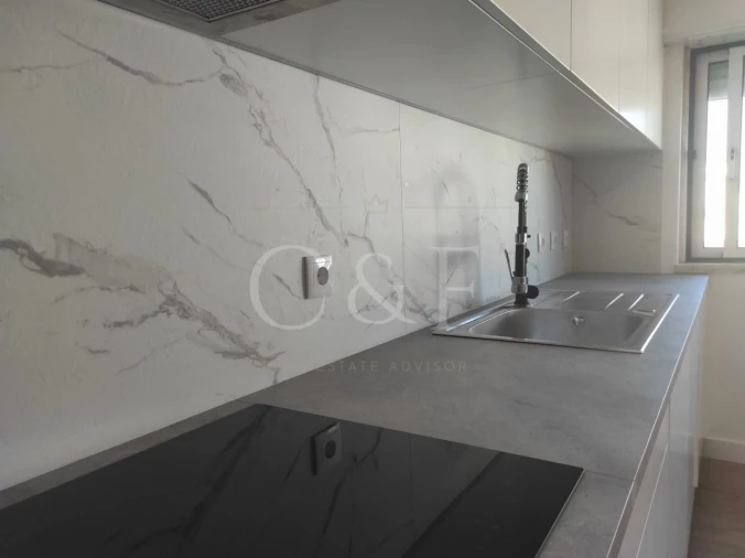 Apartamento T2 para Venda em Agualva e Mira-Sintra Foto 5