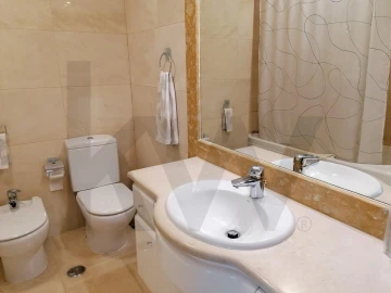 Apartamento T1 para Arrendamento em Carnaxide e Queijas