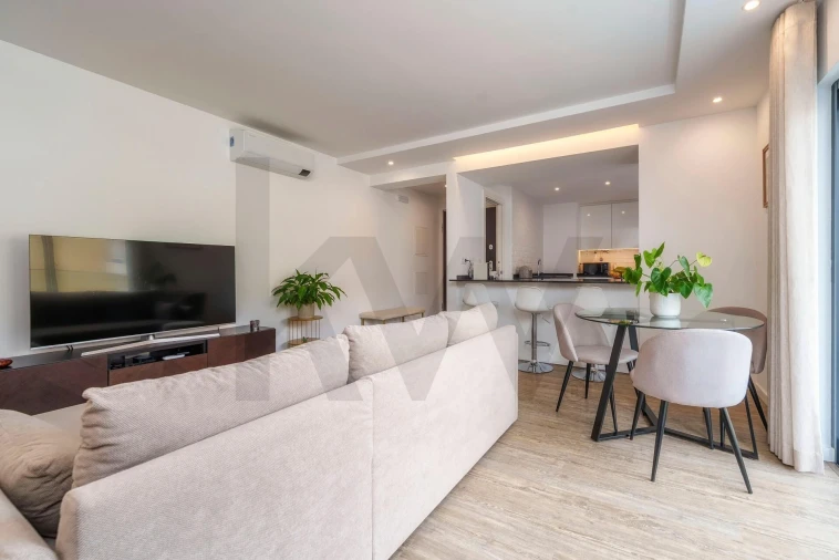 Apartamento T2 para Venda em Olhão Foto 3