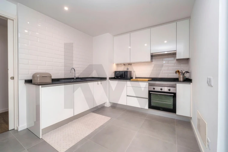 Apartamento T2 para Venda em Olhão Foto 4