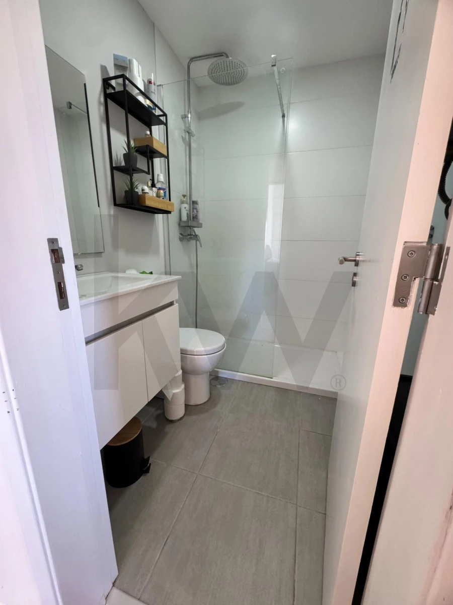 Apartamento T2 para Venda em Seixal, Arrentela e Aldeia de Paio Pires Foto 11
