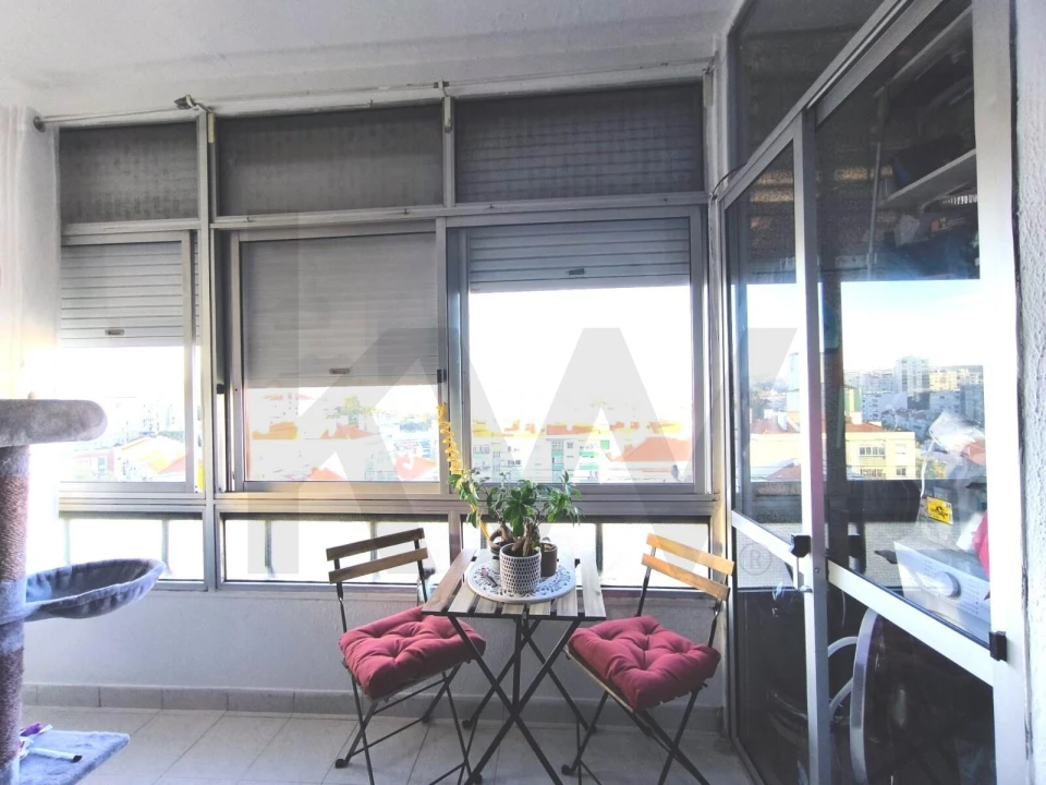 Apartamento T1 para Venda em Águas Livres Foto 5