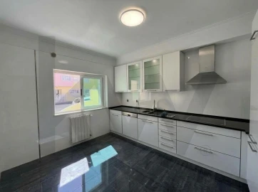 Apartamento T2 para Arrendamento em Cascais e Estoril