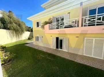 Apartamento T2 para Arrendamento em Cascais e Estoril