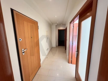 Apartamento T2 para Arrendamento em Cascais e Estoril