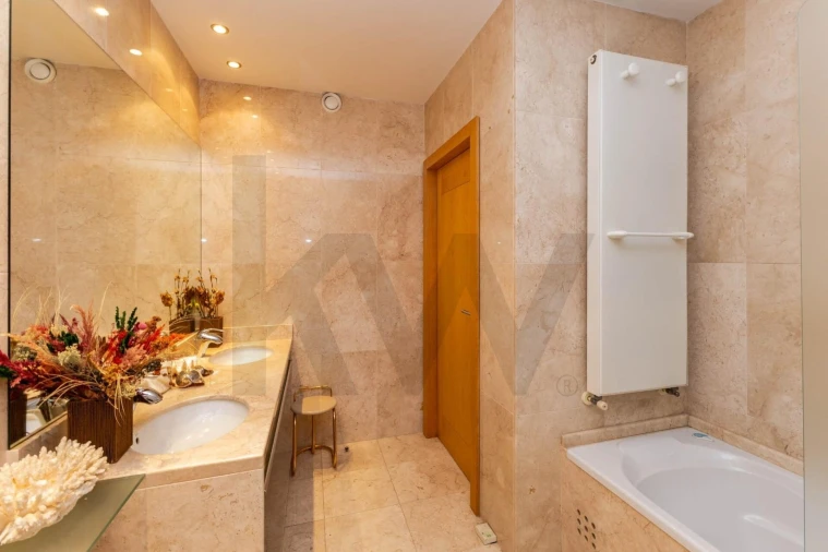 Apartamento T3 para Venda em Aldoar, Foz do Douro e Nevogilde Foto 20
