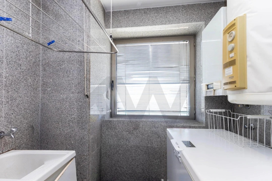 Apartamento T3 para Venda em Aldoar, Foz do Douro e Nevogilde Foto 11