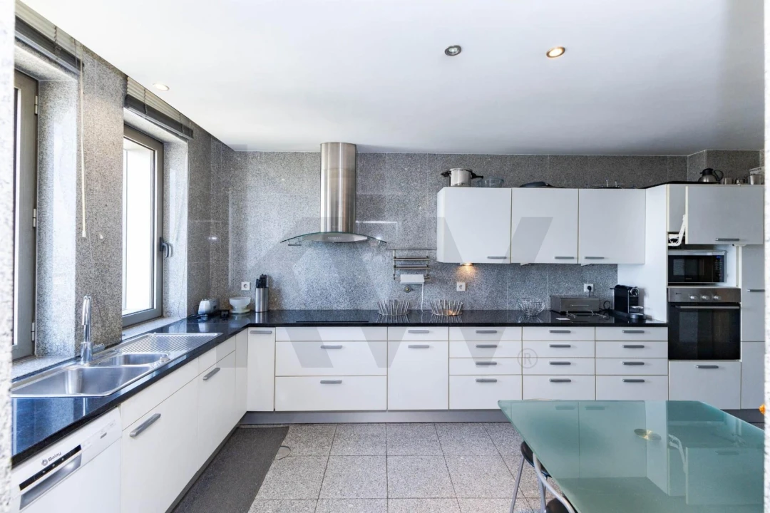 Apartamento T3 para Venda em Aldoar, Foz do Douro e Nevogilde Foto 8