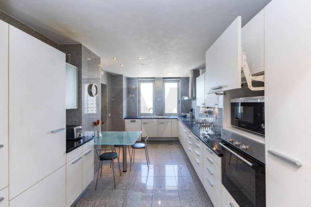 Apartamento T3 para Venda em Aldoar, Foz do Douro e Nevogilde Foto 9