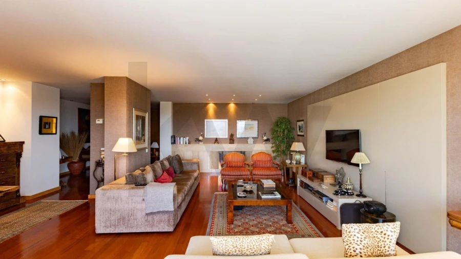 Apartamento T3 para Venda em Aldoar, Foz do Douro e Nevogilde