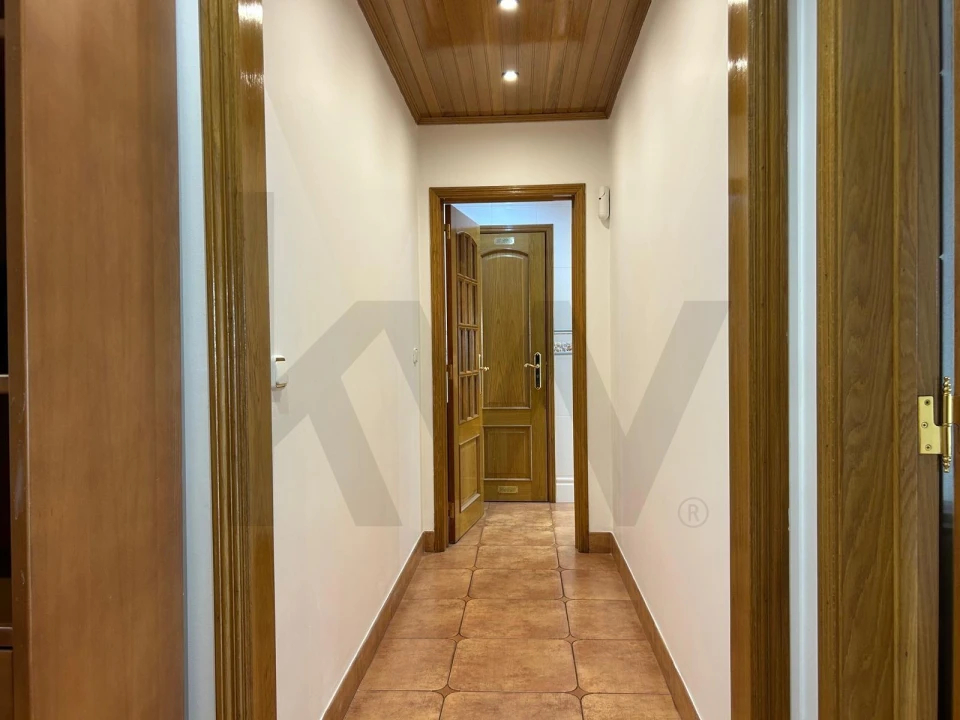 Apartamento T3 para Arrendamento em Queluz e Belas Foto 11