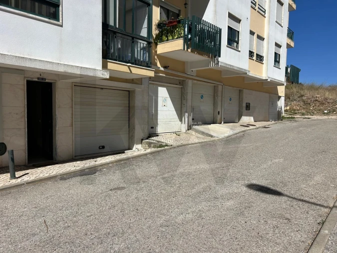 Apartamento T3 para Arrendamento em Queluz e Belas Foto 39
