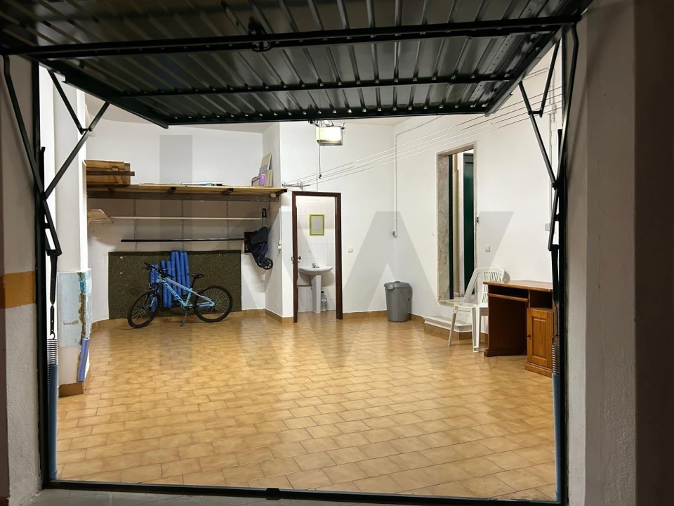 Apartamento T3 para Arrendamento em Queluz e Belas Foto 35