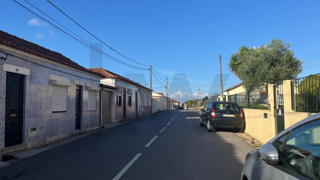 Moradia T1 para Venda em Aradas Foto 2