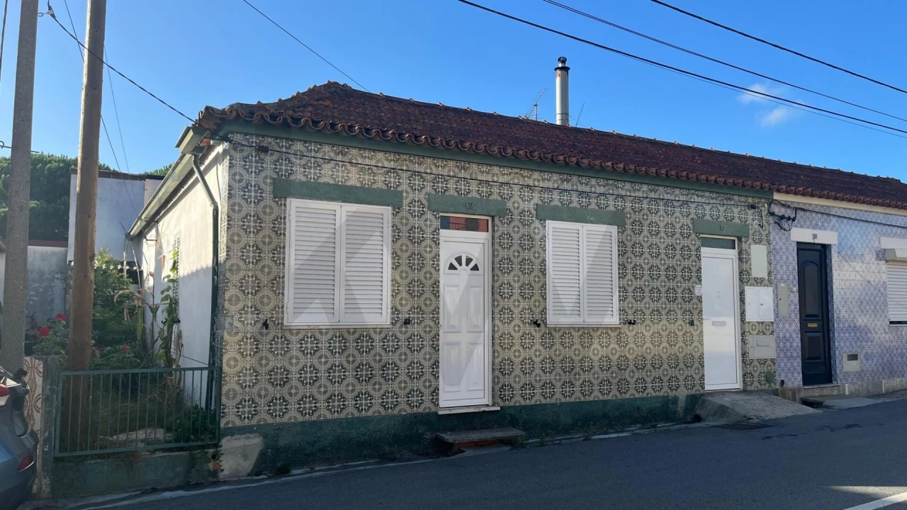 Moradia T1 para Venda em Aradas Foto 1