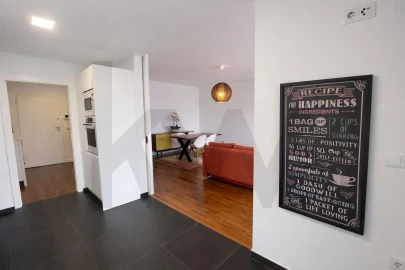 Apartamento T2 para Arrendamento em Faro (Sé e São Pedro)