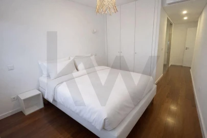 Apartamento T2 para Arrendamento em Faro (Sé e São Pedro)