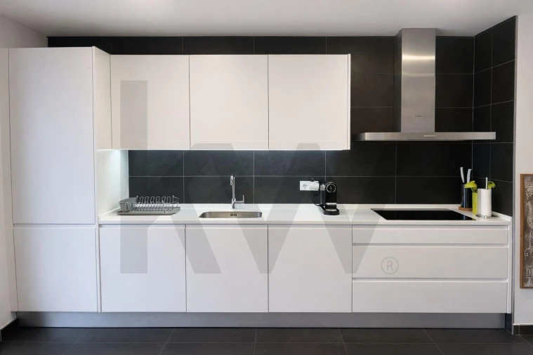 Apartamento T2 para Arrendamento em Faro (Sé e São Pedro) Foto 2