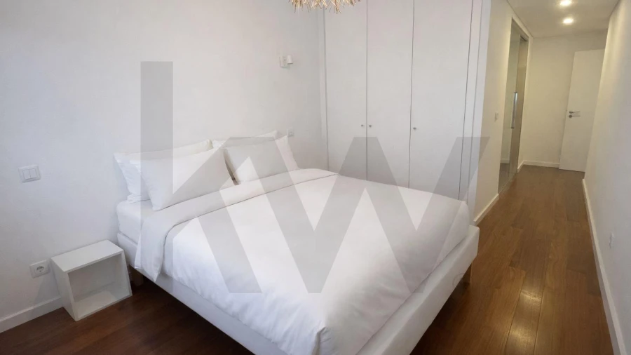 Apartamento T2 para Arrendamento em Faro (Sé e São Pedro)
