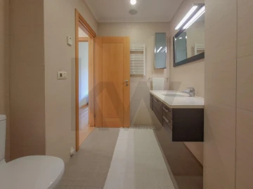 Apartamento T4 para Arrendamento em Cascais e Estoril