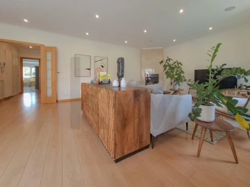 Apartamento T4 para Arrendamento em Cascais e Estoril