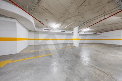 Loja para Venda em Algés, Linda-A-Velha e Cruz Quebrada-Dafundo