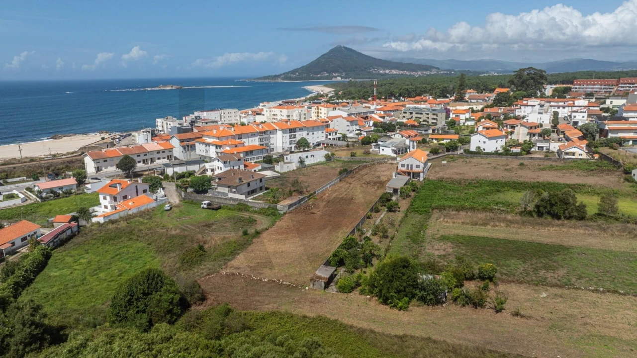 Terreno para Venda em Moledo e Cristelo Foto 1