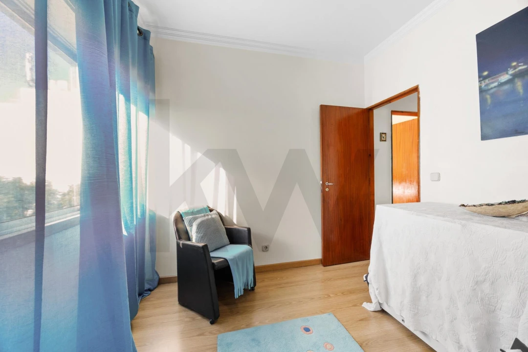 Apartamento T3 para Venda em Moita Foto 18