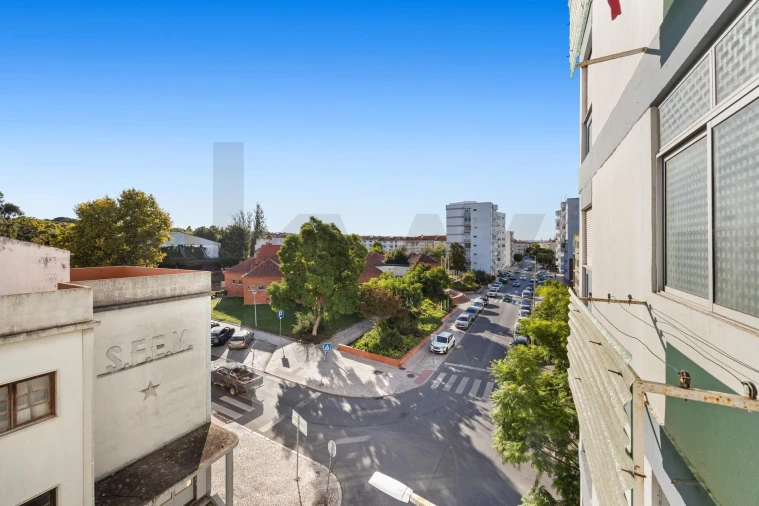 Apartamento T3 para Venda em Moita Foto 8