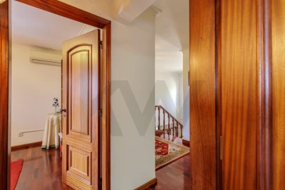 Moradia T5 para Venda em Loures