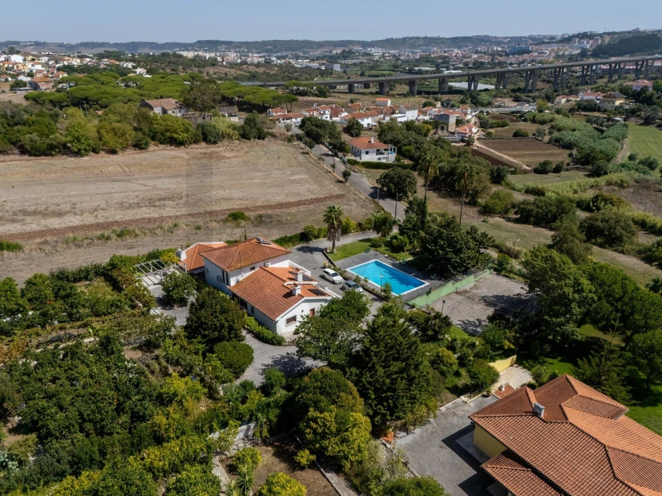 Moradia T5 para Venda em Loures Foto 57
