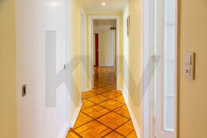Apartamento T4 para Venda em Avenidas Novas