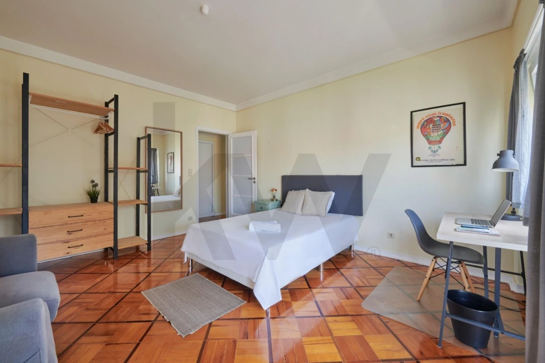Apartamento T4 para Venda em Avenidas Novas Foto 14