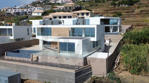 Moradia T3 para Venda em Caniço