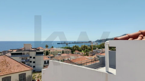 Prédio para Venda em Funchal (Santa Maria Maior)