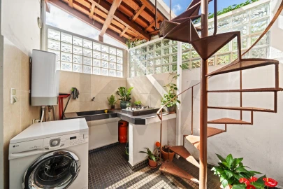 Prédio para Venda em Funchal (Santa Maria Maior)