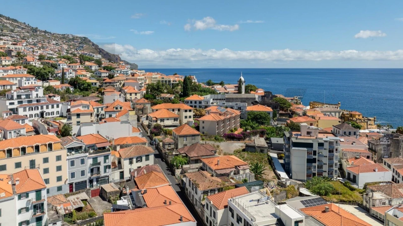 Prédio para Venda em Funchal (Santa Maria Maior) Foto 13
